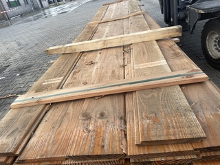 Ca. 72x Douglas wisselsponning/halfhoutsrabat, 18x190mm, lengte 500cm